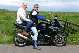 Soziusbetrieb auf der GSX 1250 FA