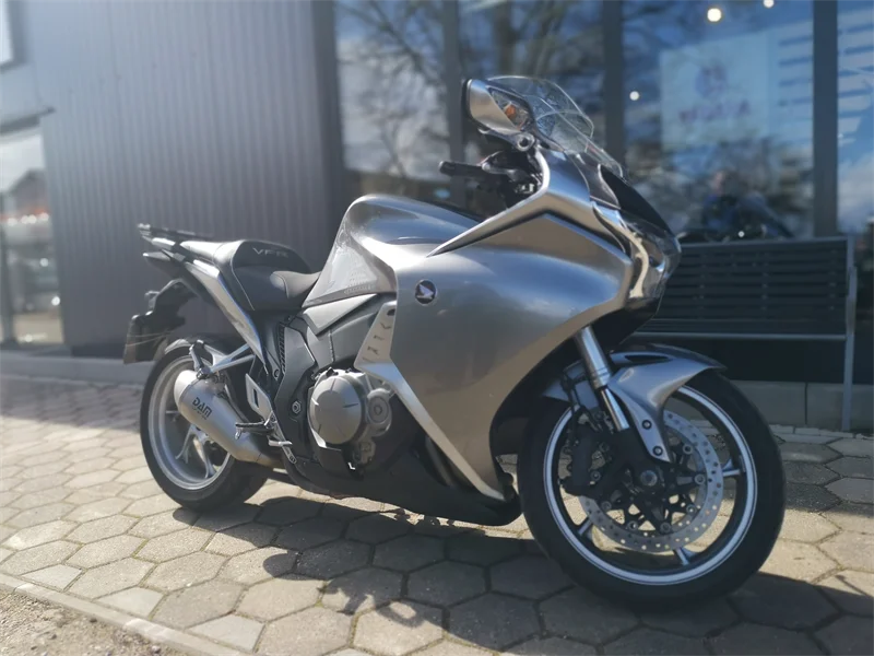 Honda VFR 1200 F 