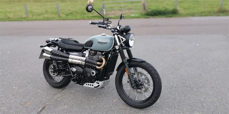 Triumph Street Scrambler 2021