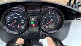 Cockpit Honda CB1300