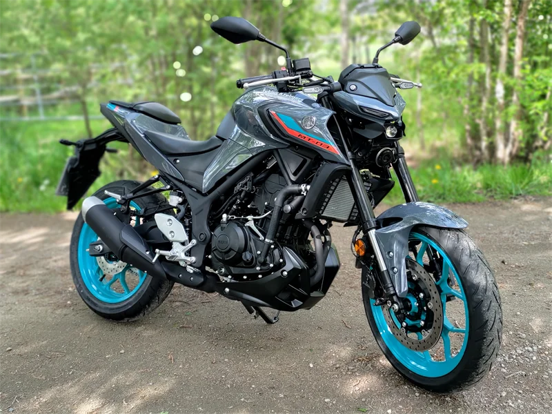 Yamaha MT-03 Cyan Storm