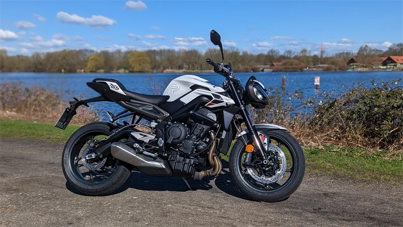 Test Triumph Street Triple 765 R