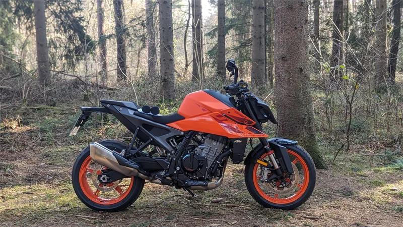 KTM 990 Duke im Test 2024