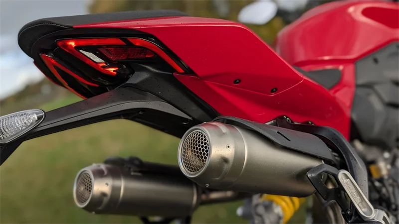 Neue Endschalldämpfer: Underseats mit starkem Sound