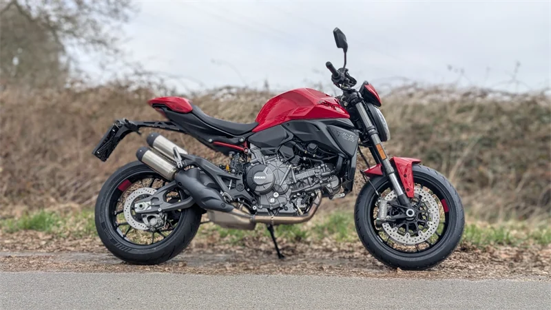 Ducati Monster 2026 im Test