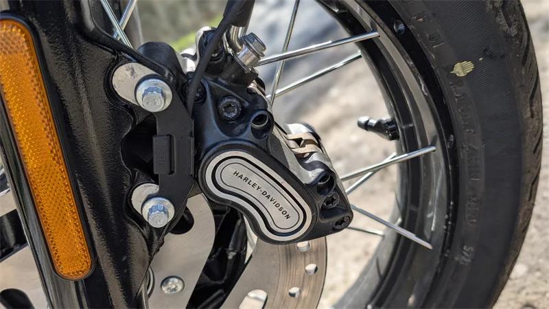 Bremsanlage vorne - unterdimensioniert.