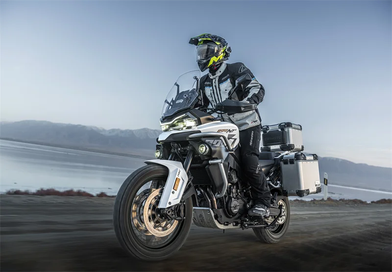 CFMOTO 800MT-ES