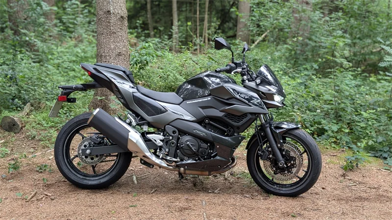 Kawasaki Z7 Hybrid 2026 im Test