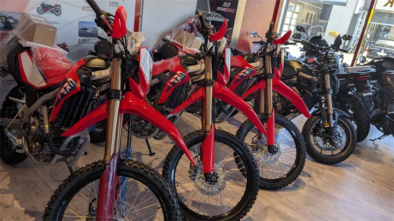 DEAL: Bei motofun in Kaltenkirchen gibt es die CRF 300 L für 5.950 Euro brutto inkl. allem!!!