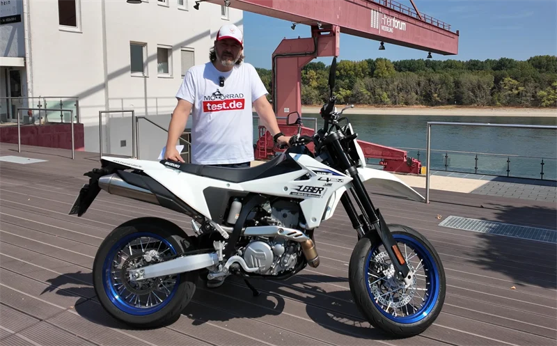 Suzuki DR-Z4 SM im Test