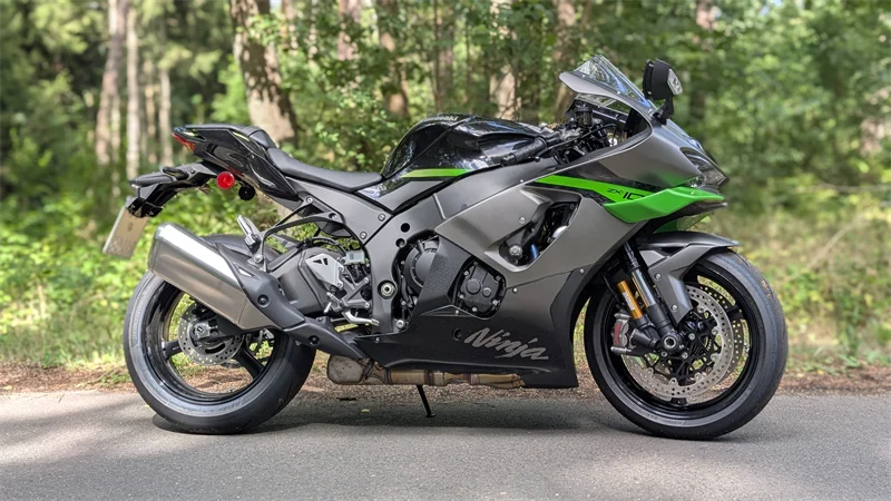 Kawasaki ZX-10 R Modell 2026 im Test