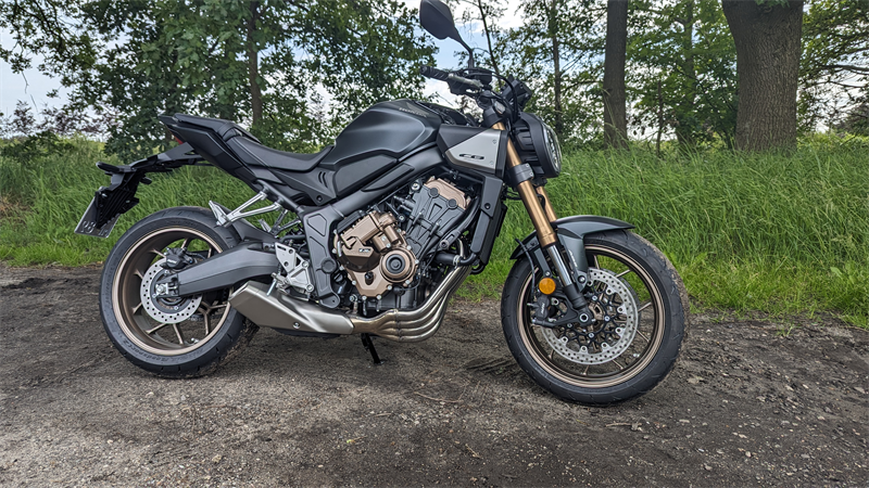 Honda CB 650 R mit E-Clutch