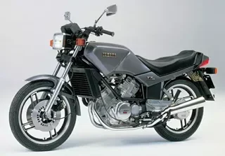Yamaha XZ 550